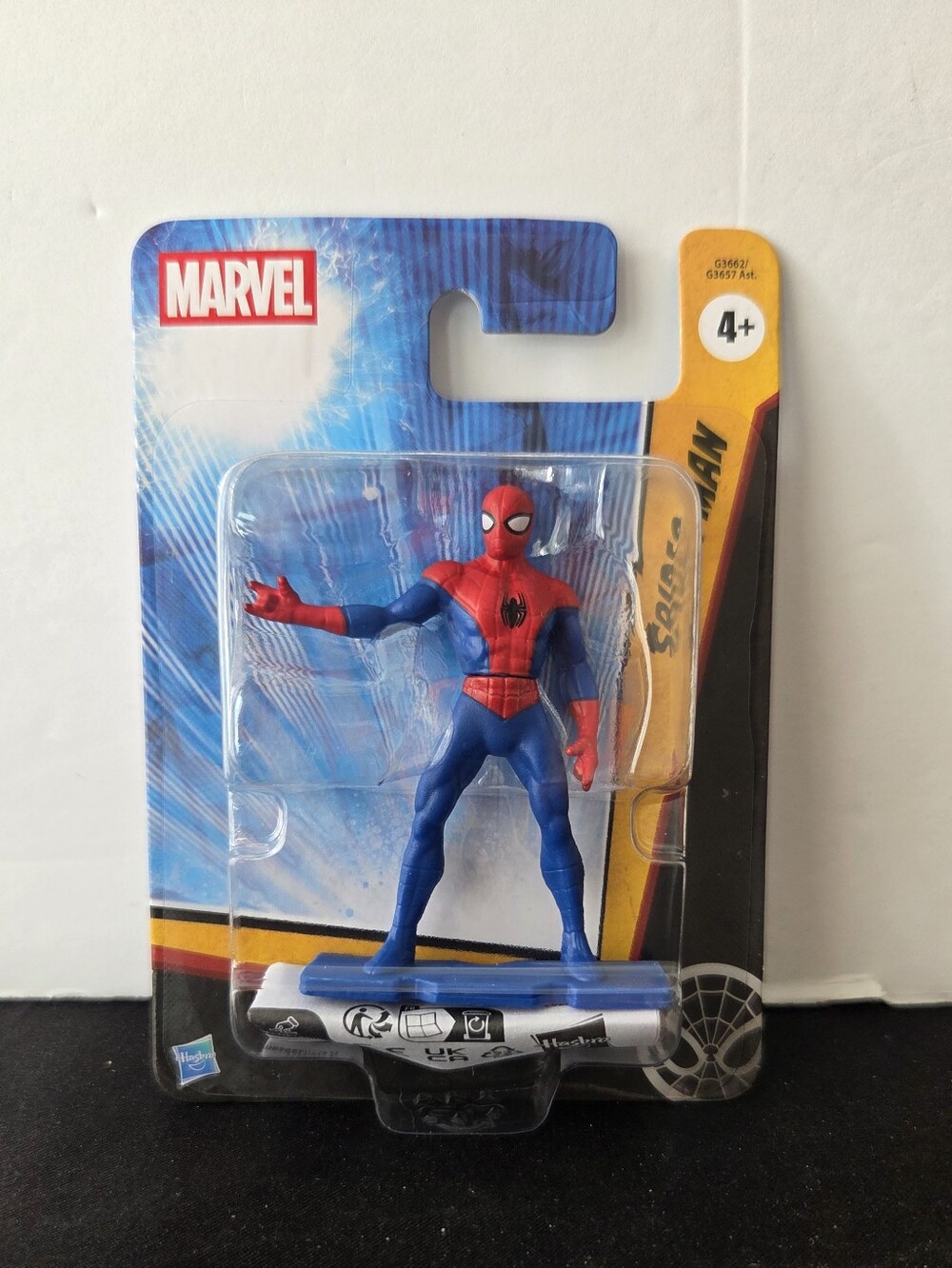 NIP Marvel Hasbro Spider-Man Mini Action Figure with Base NIB